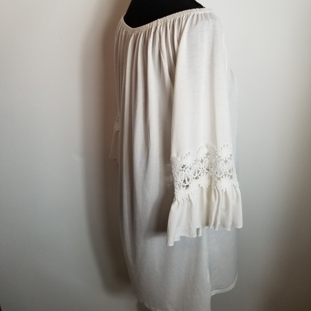 Win Win Ruffle Sleeve Tunic Top - Picture 4 of 9